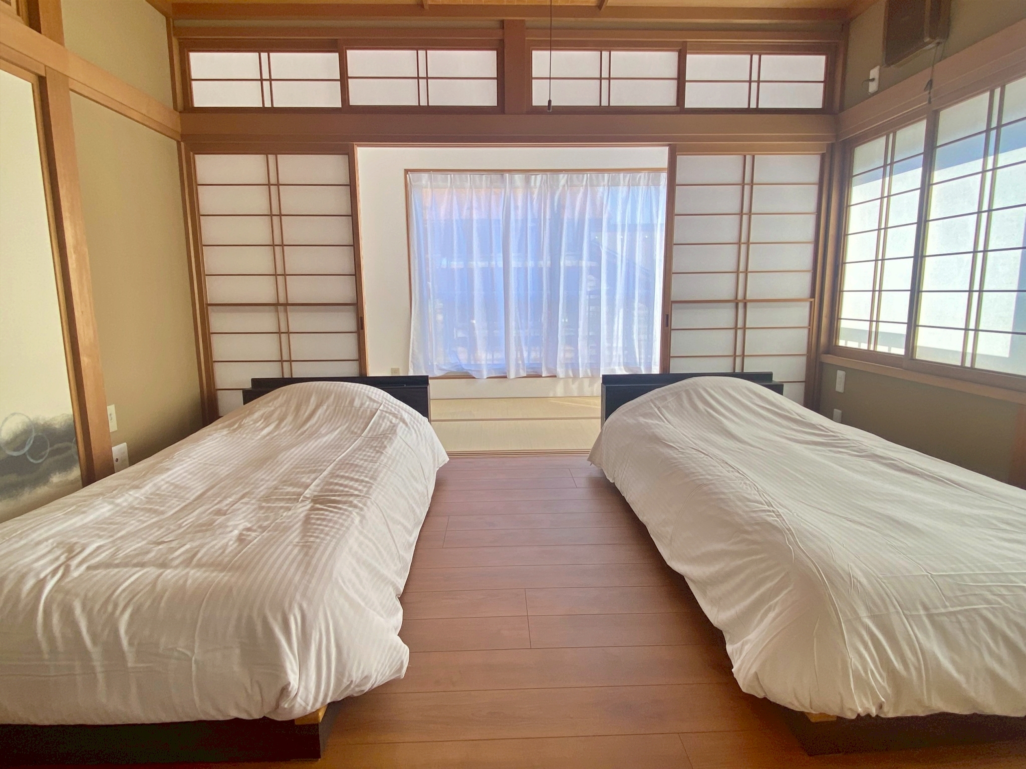 寝室（障子窓）